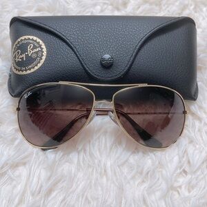 Ray-Ban Aviator Sunglasses with case in Great Condition